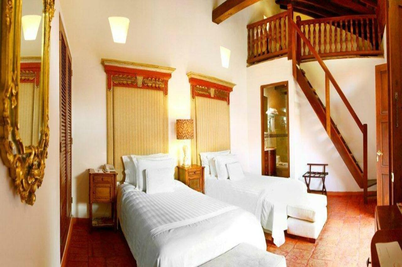 Hotel Boutique Casa Del Arzobispado Cartagena Luaran gambar