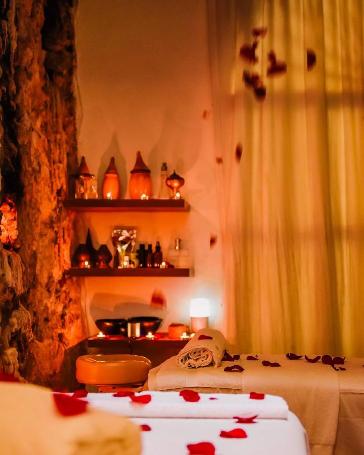 Hotel Boutique Casa Del Arzobispado Cartagena Luaran gambar